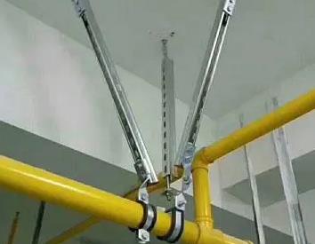 闸阀支撑架的质量要求。价格决定了德宏抗震支撑框架的质量。